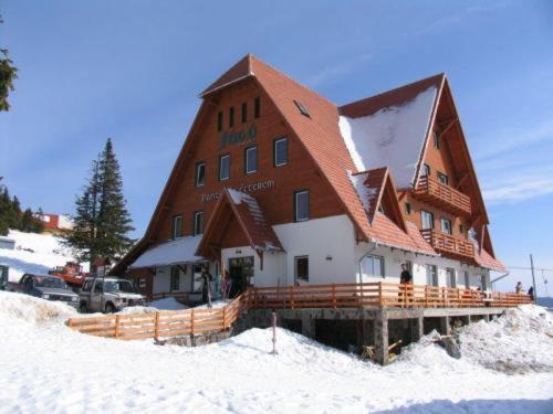 Súgó Panzió Madarasi Hargita Hotel Izvoare  Exterior foto